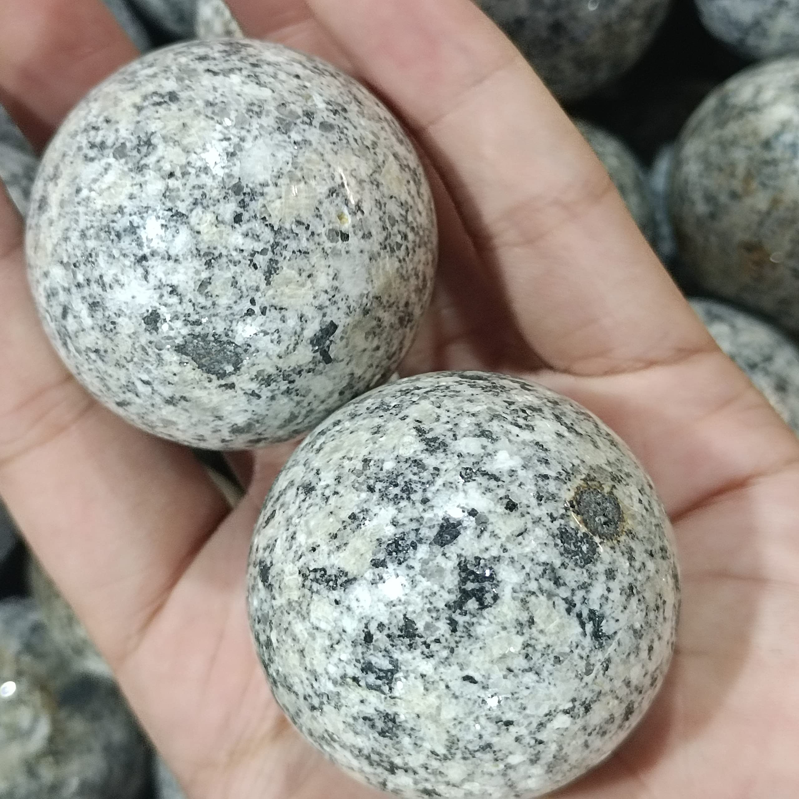 花崗岩 立方体石材 約10cm White-Cube-Stone-Grey-Cube-